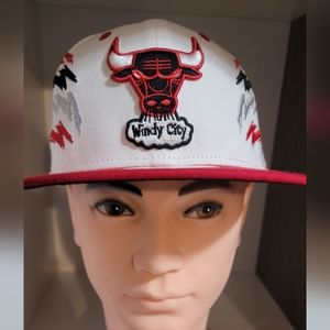 BNWT - Chicago Bulls Snapback Hat